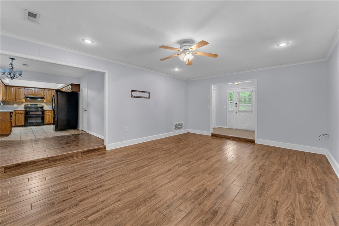 4203 Tomahawk Circle