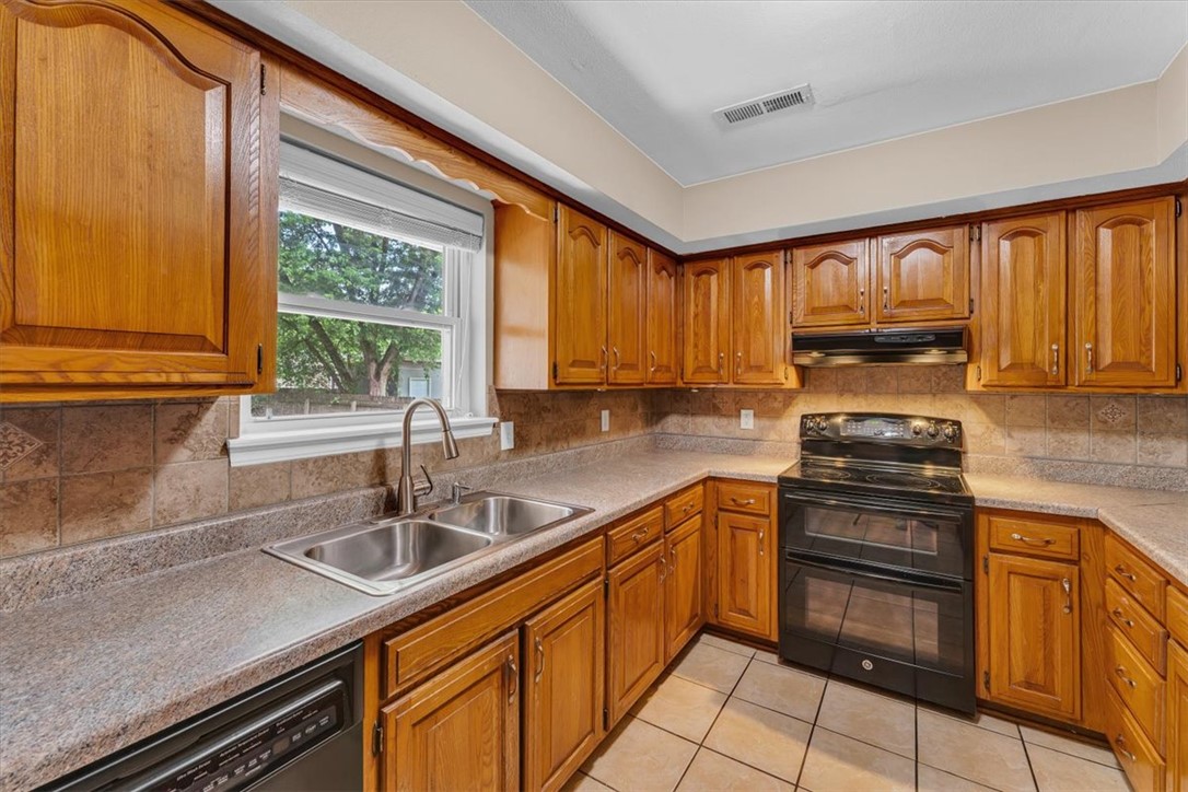 4203 Tomahawk Circle