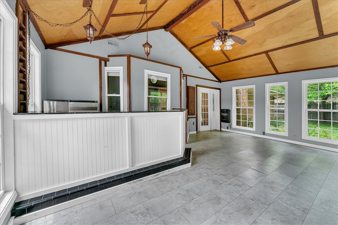 4203 Tomahawk Circle
