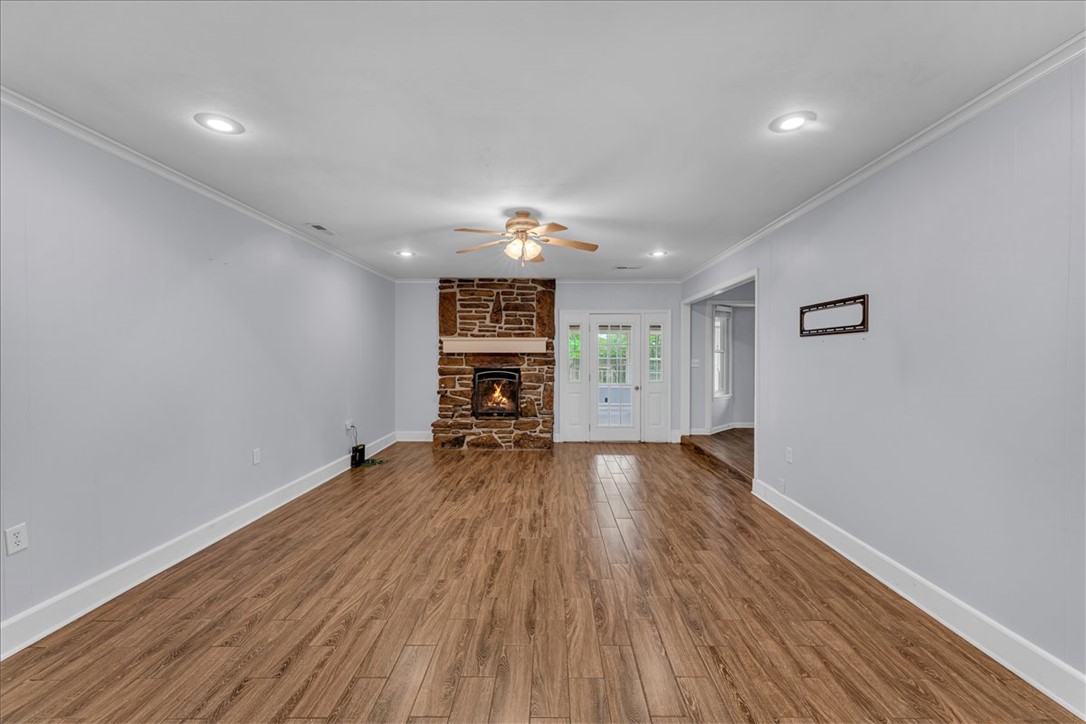 4203 Tomahawk Circle