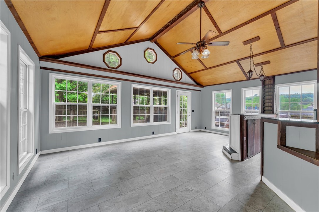 4203 Tomahawk Circle