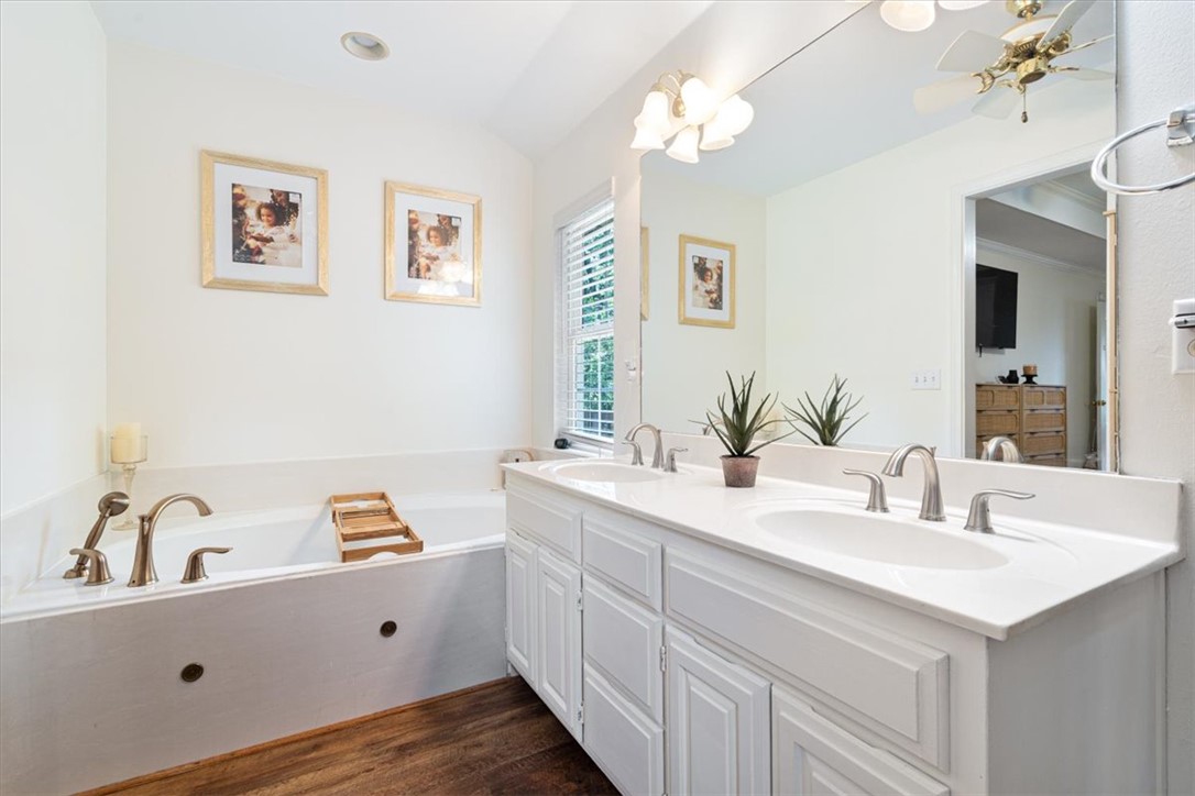 405 NW Grist Mill