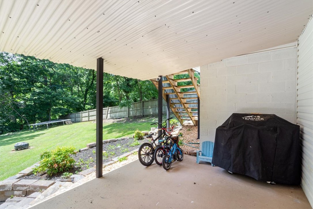 405 NW Grist Mill