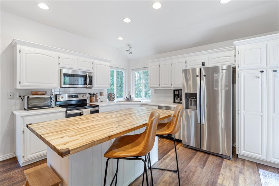 405 NW Grist Mill