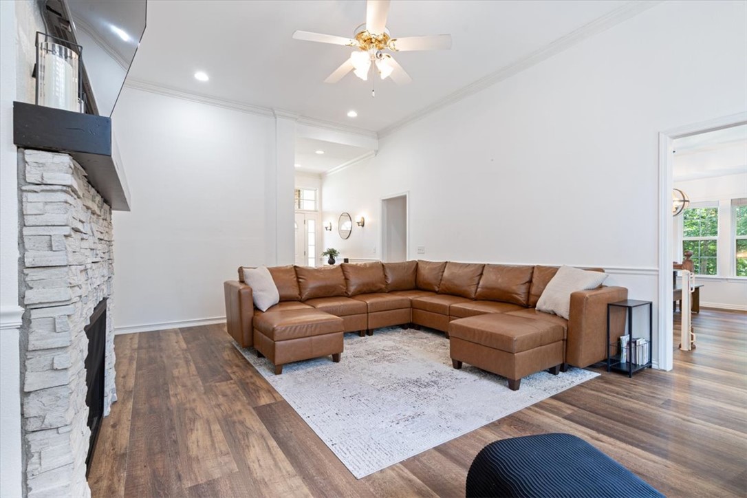 405 NW Grist Mill