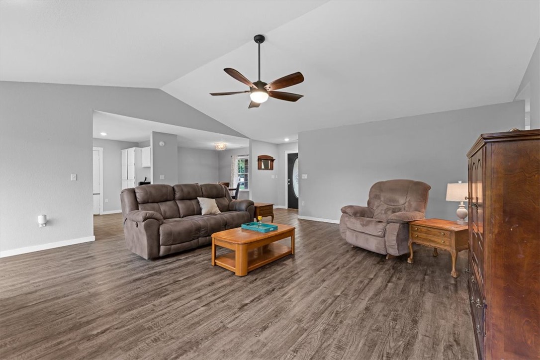 825 Mockingbird Lane