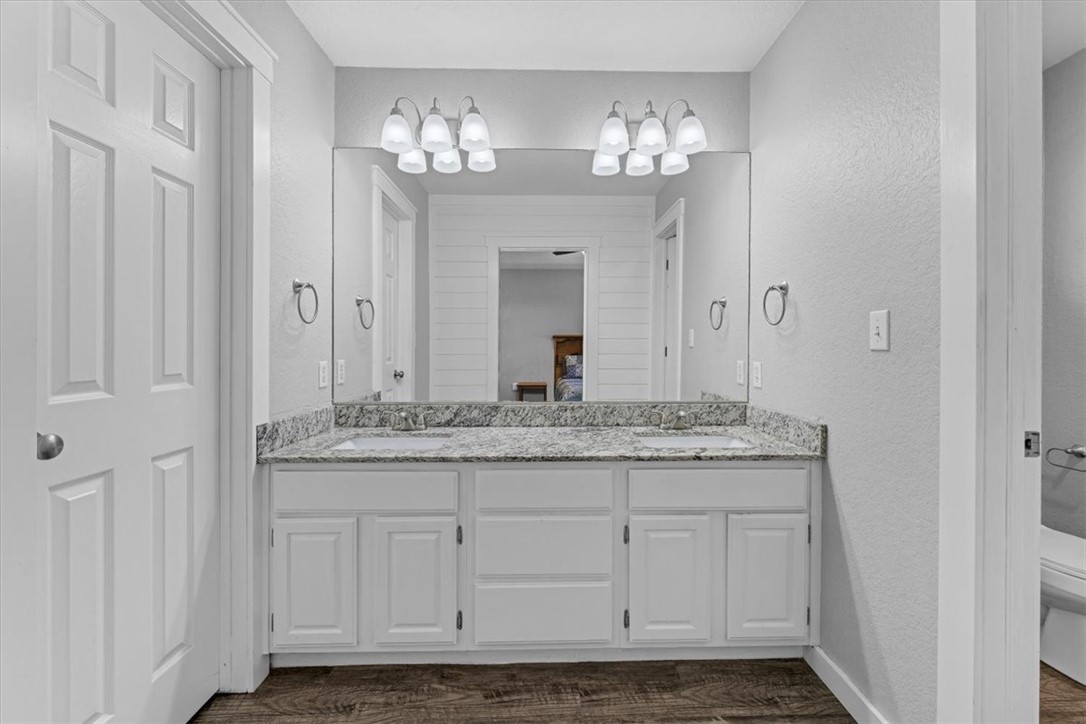 825 Mockingbird Lane