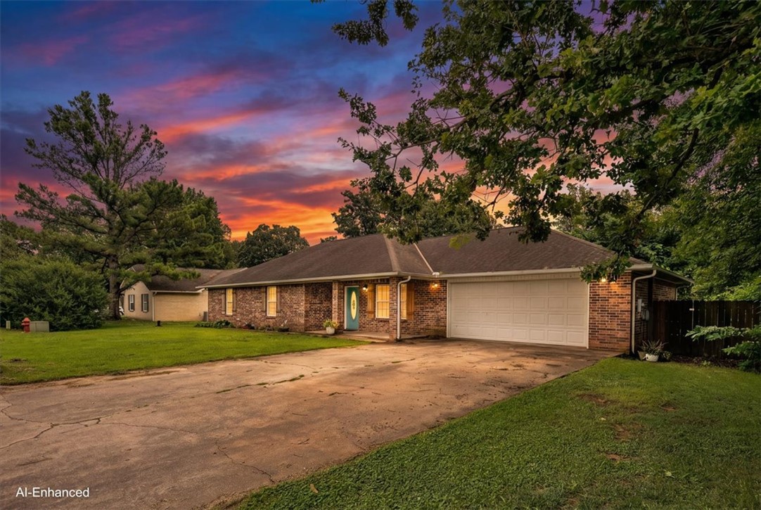 825 Mockingbird Lane