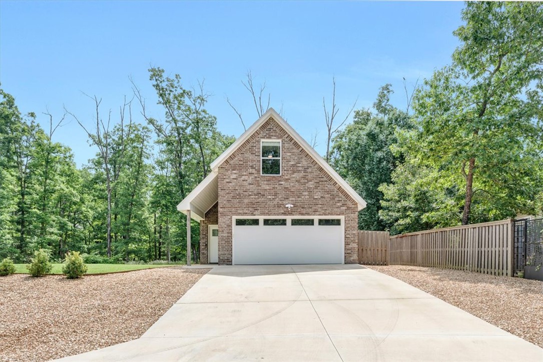 9 Spalding Drive