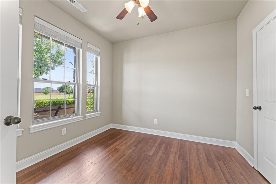 1402 Gooseneck Lane