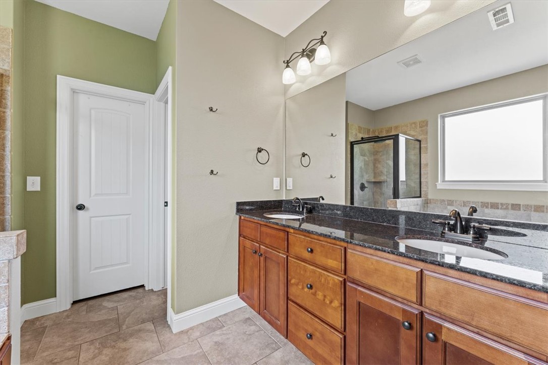 1402 Gooseneck Lane