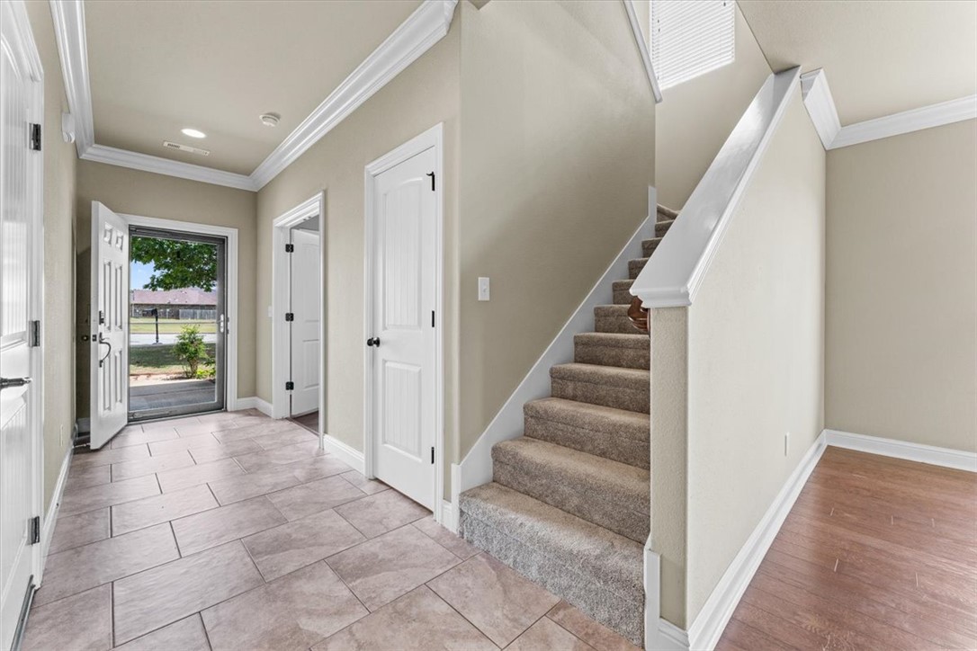 1402 Gooseneck Lane