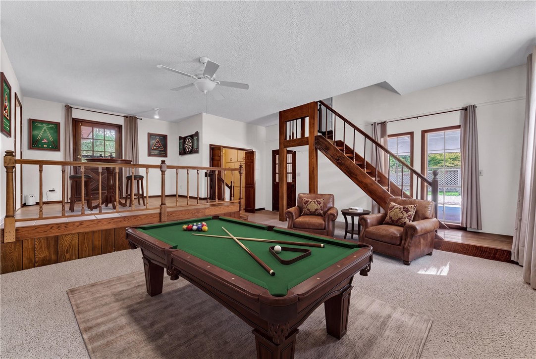 2738 W White Oak Street