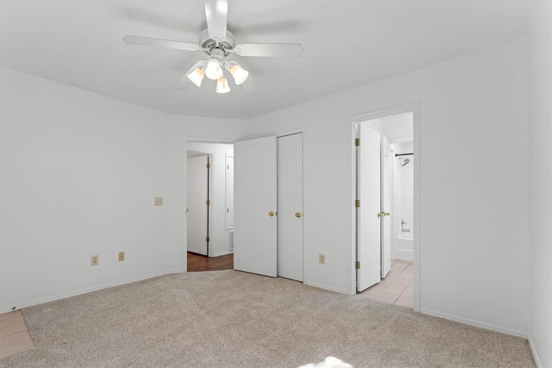1246 N Iron Horse Drive