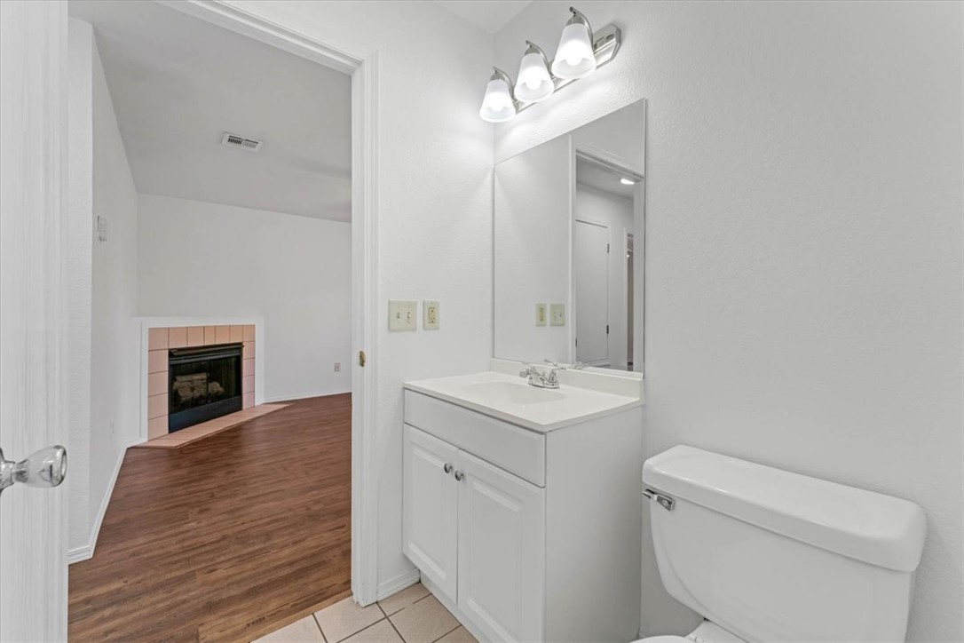 1246 N Iron Horse Drive
