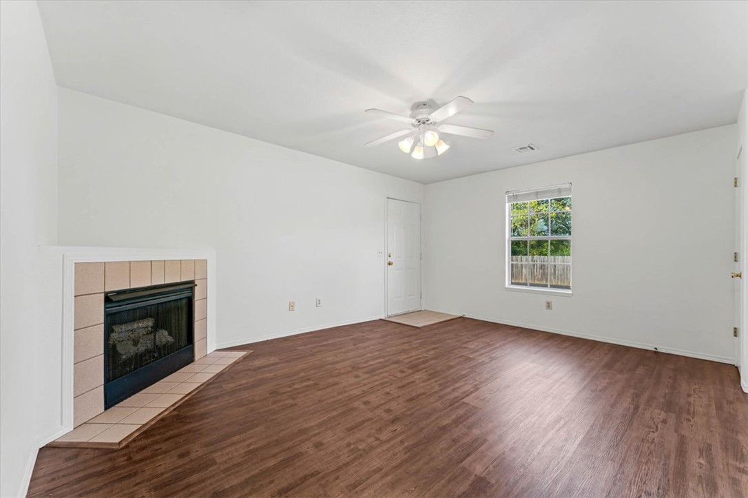 1246 N Iron Horse Drive