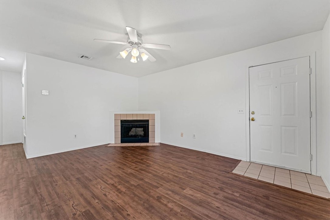 1246 N Iron Horse Drive