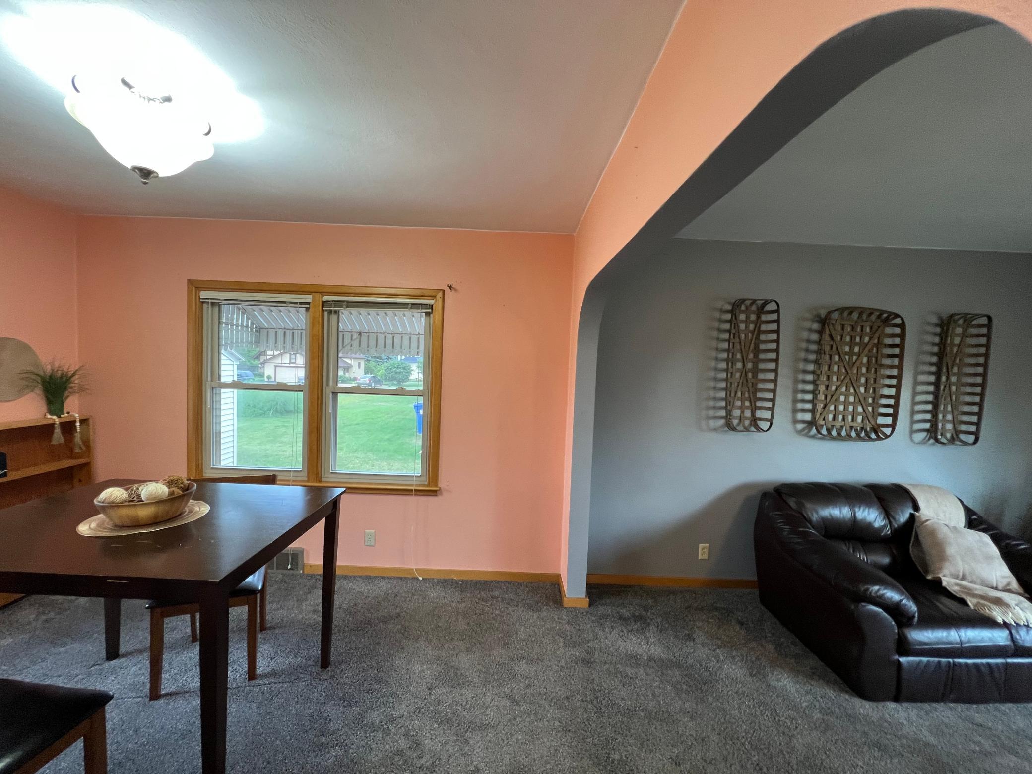406 Lafayette Avenue S
