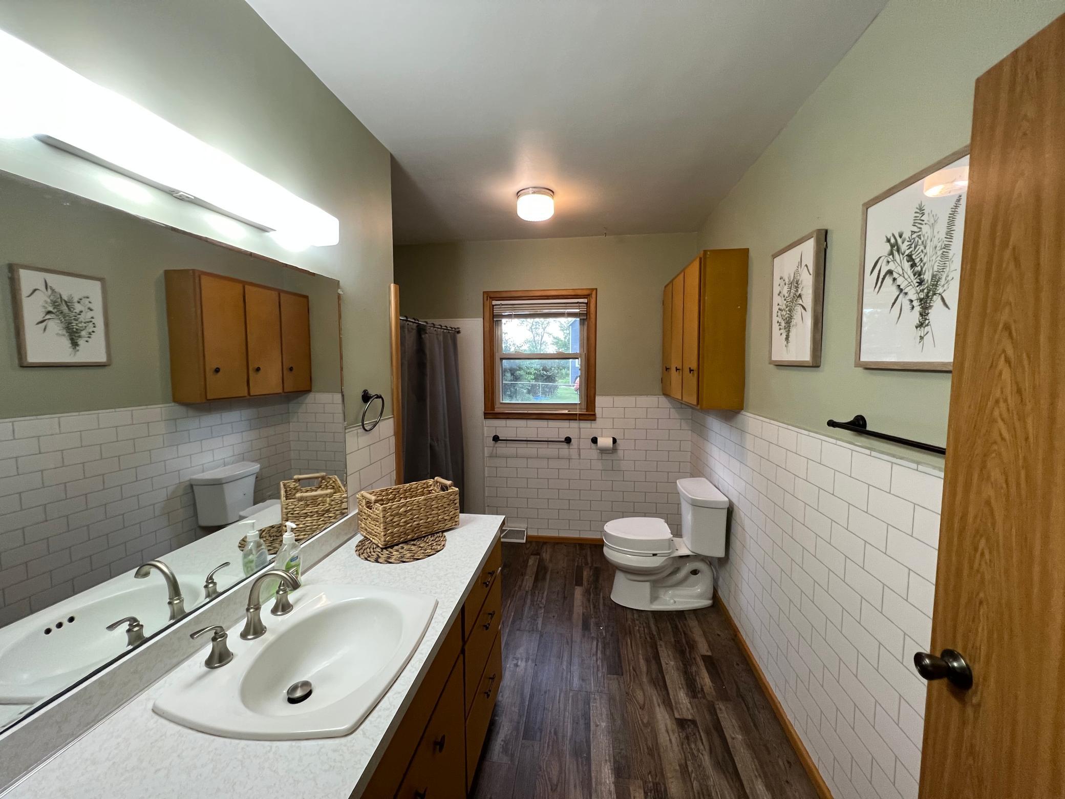 406 Lafayette Avenue S