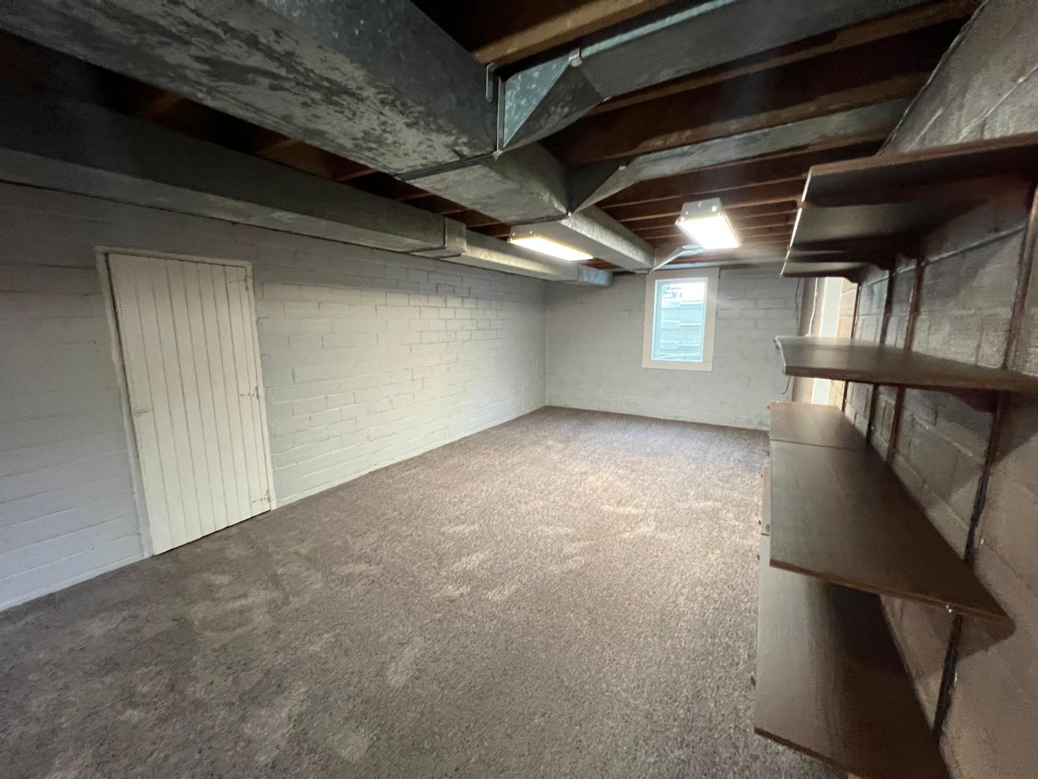 406 Lafayette Avenue S