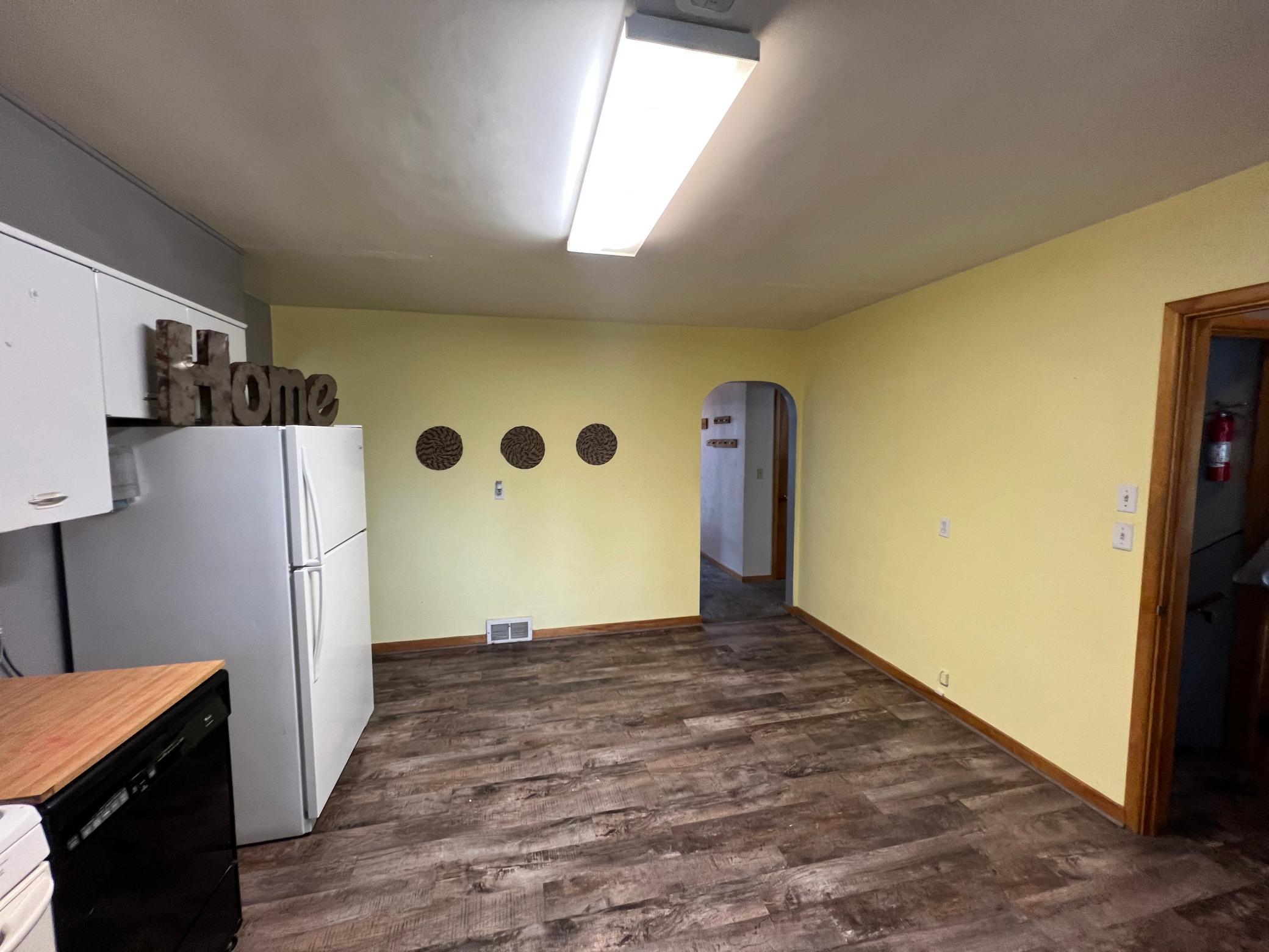 406 Lafayette Avenue S