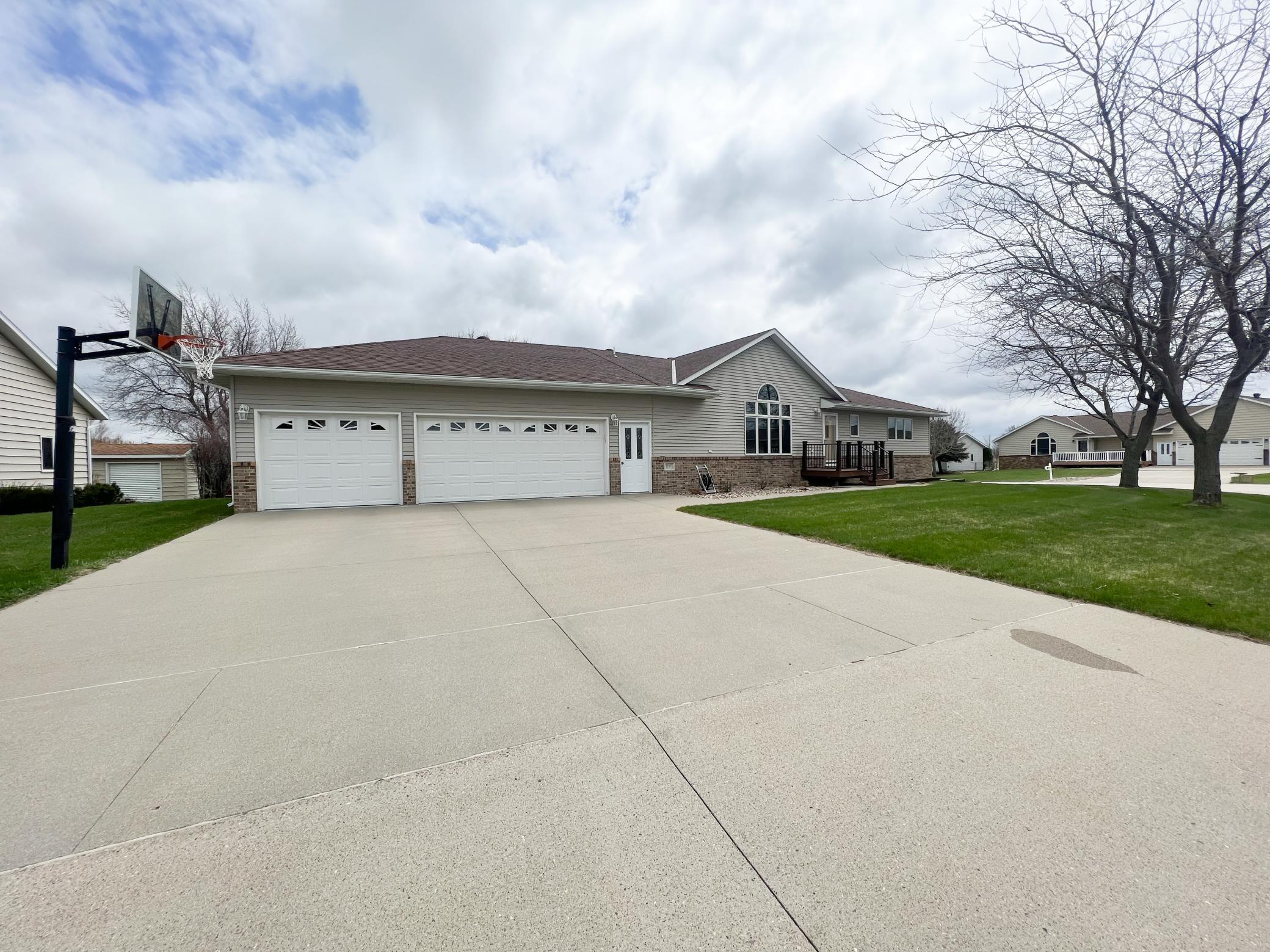1185 Schaap Drive