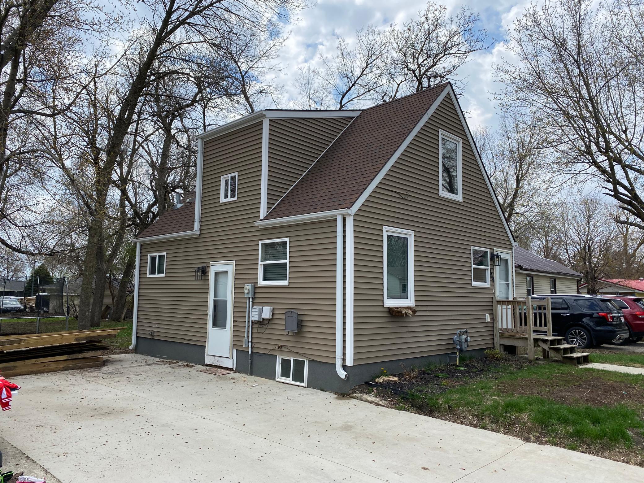 909 Betty Avenue
