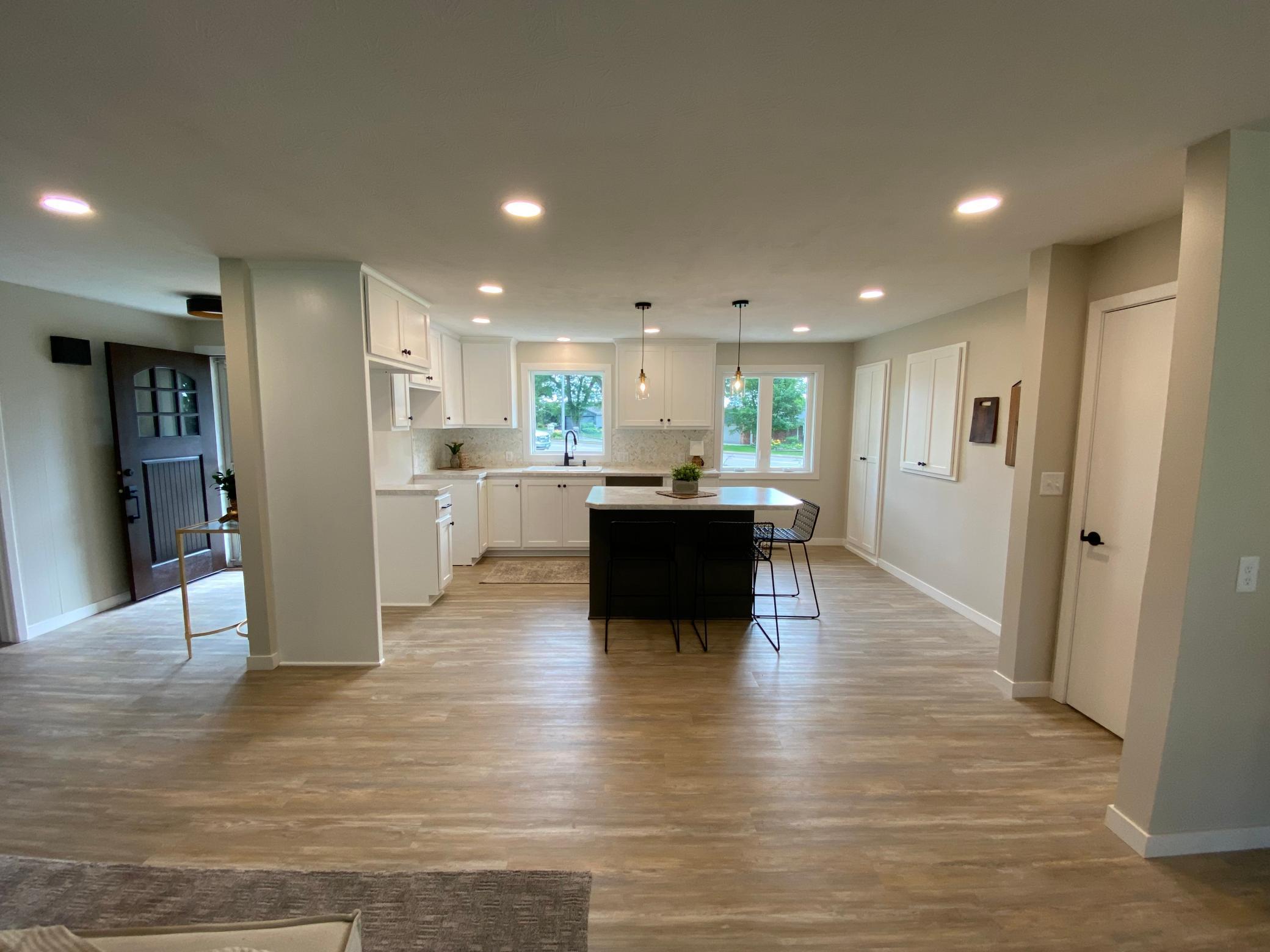 810 W Shore Drive