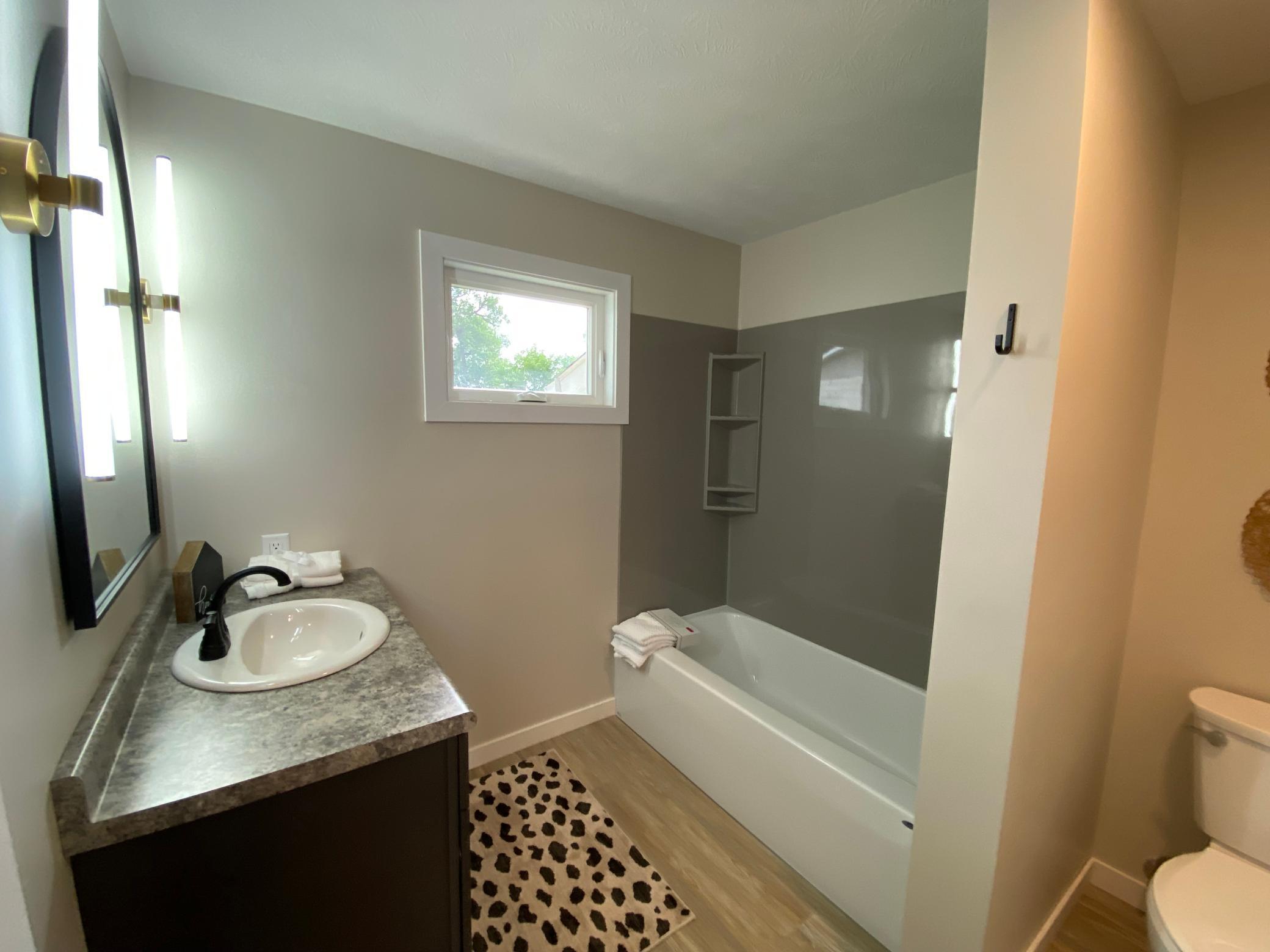 810 W Shore Drive