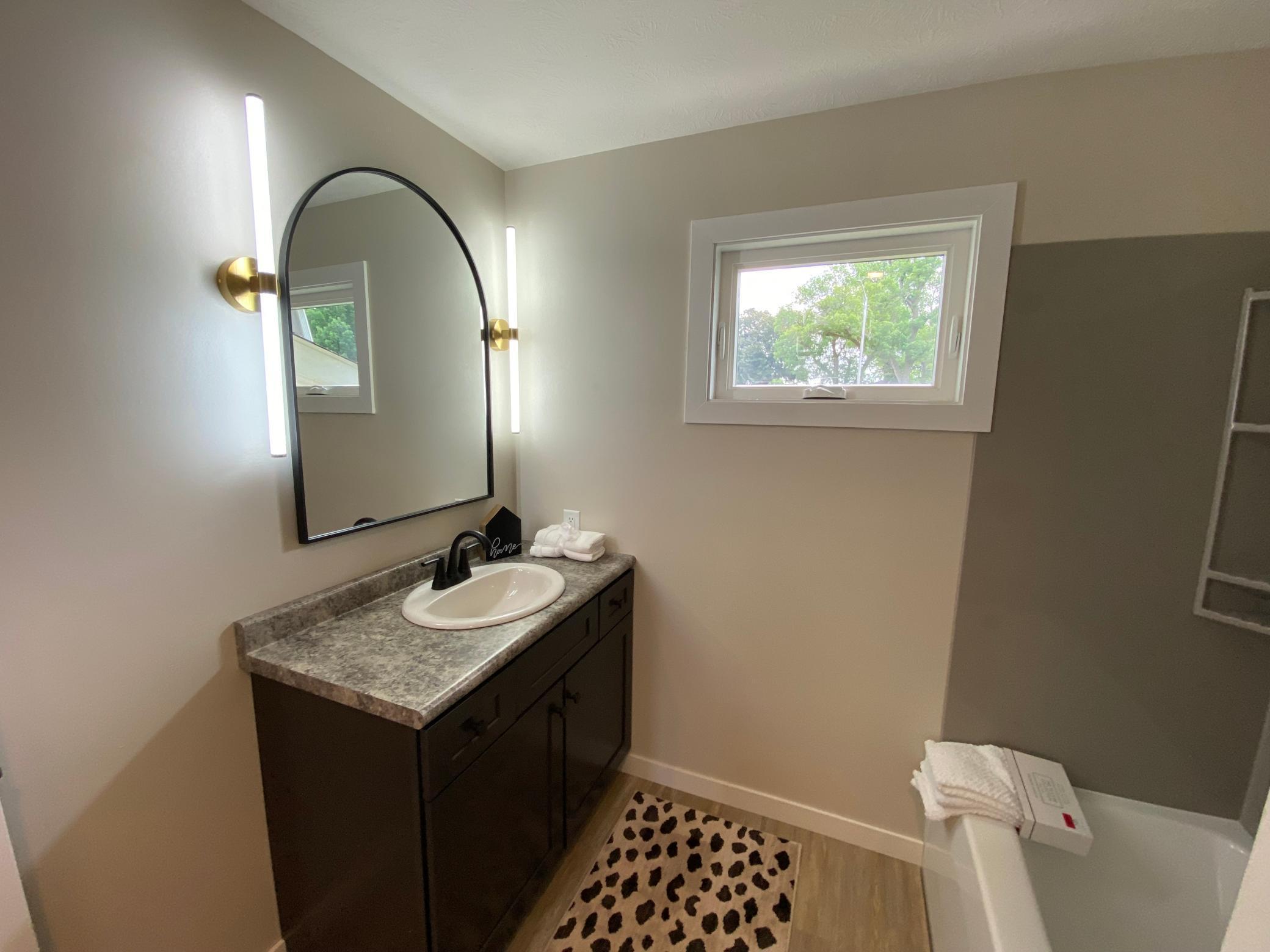810 W Shore Drive