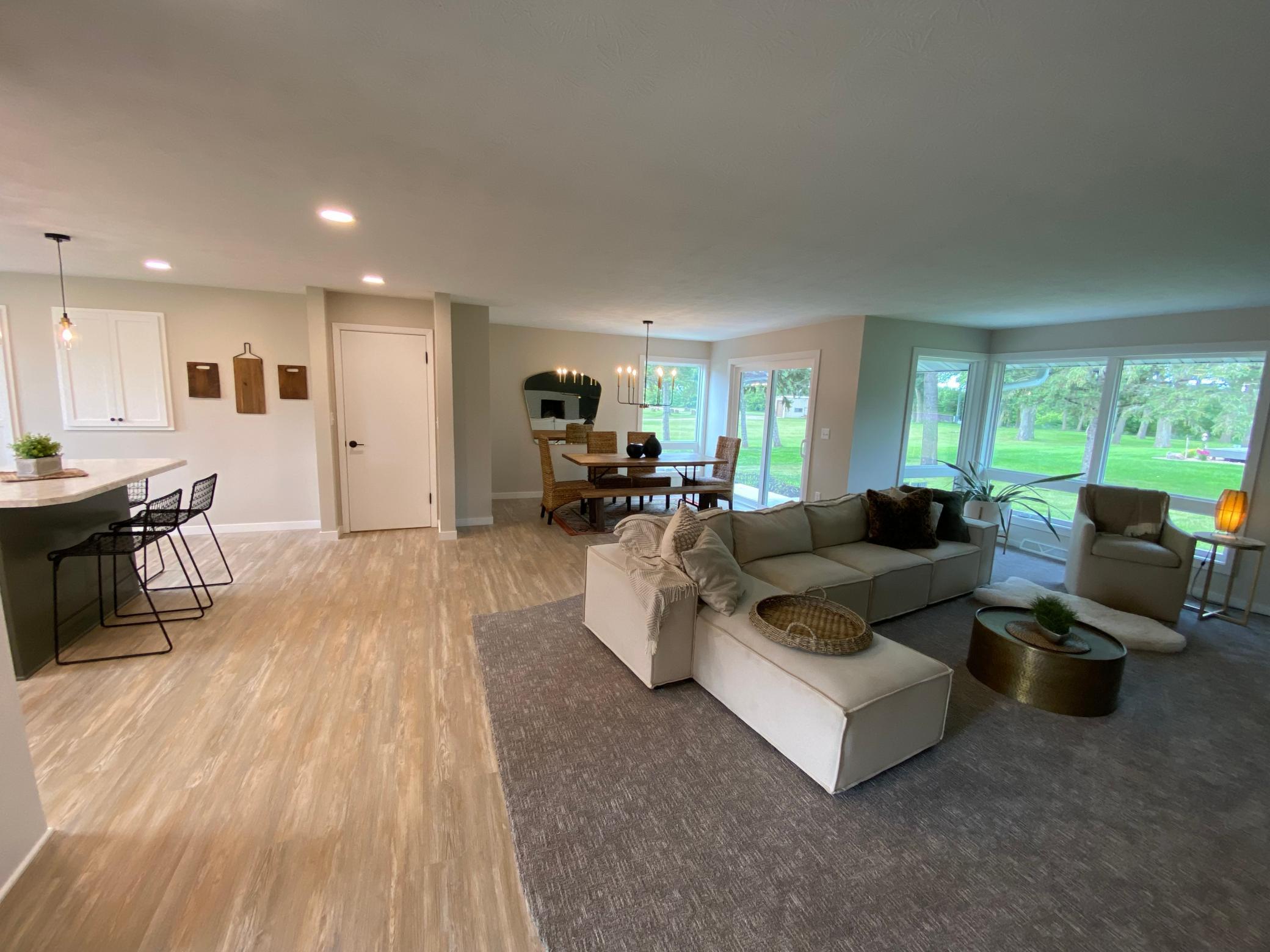 810 W Shore Drive