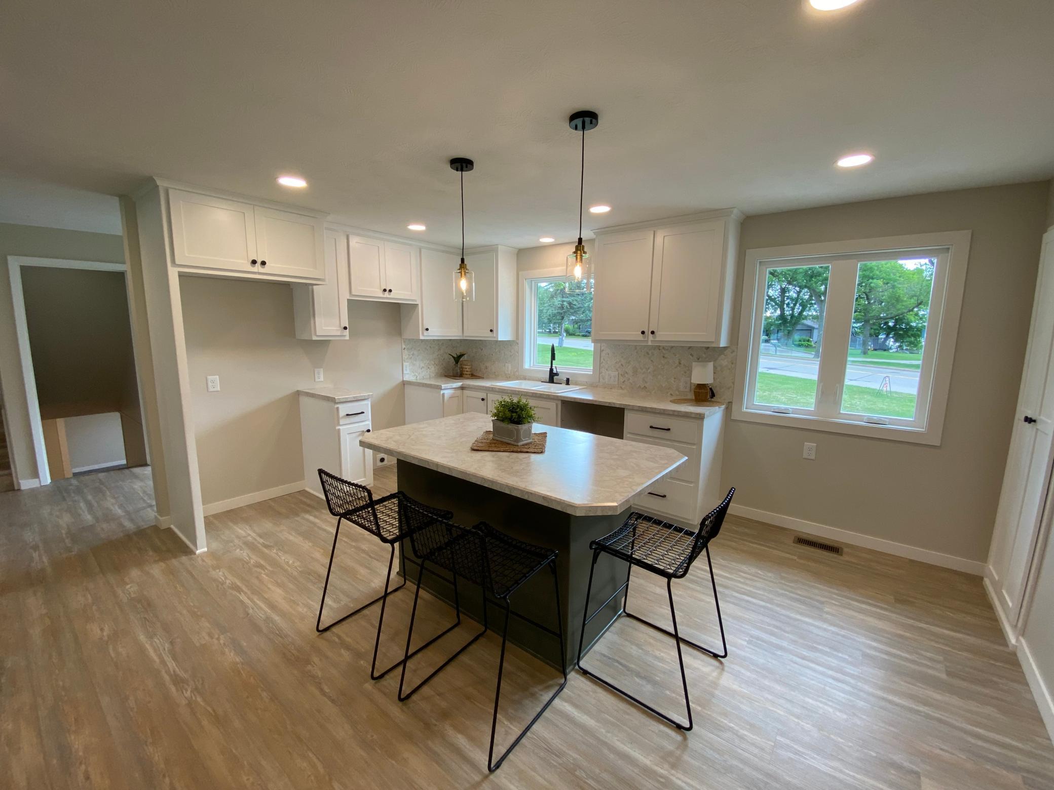 810 W Shore Drive