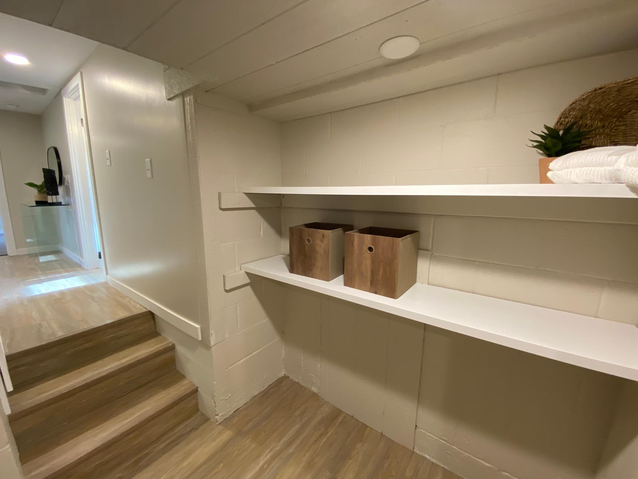 810 W Shore Drive