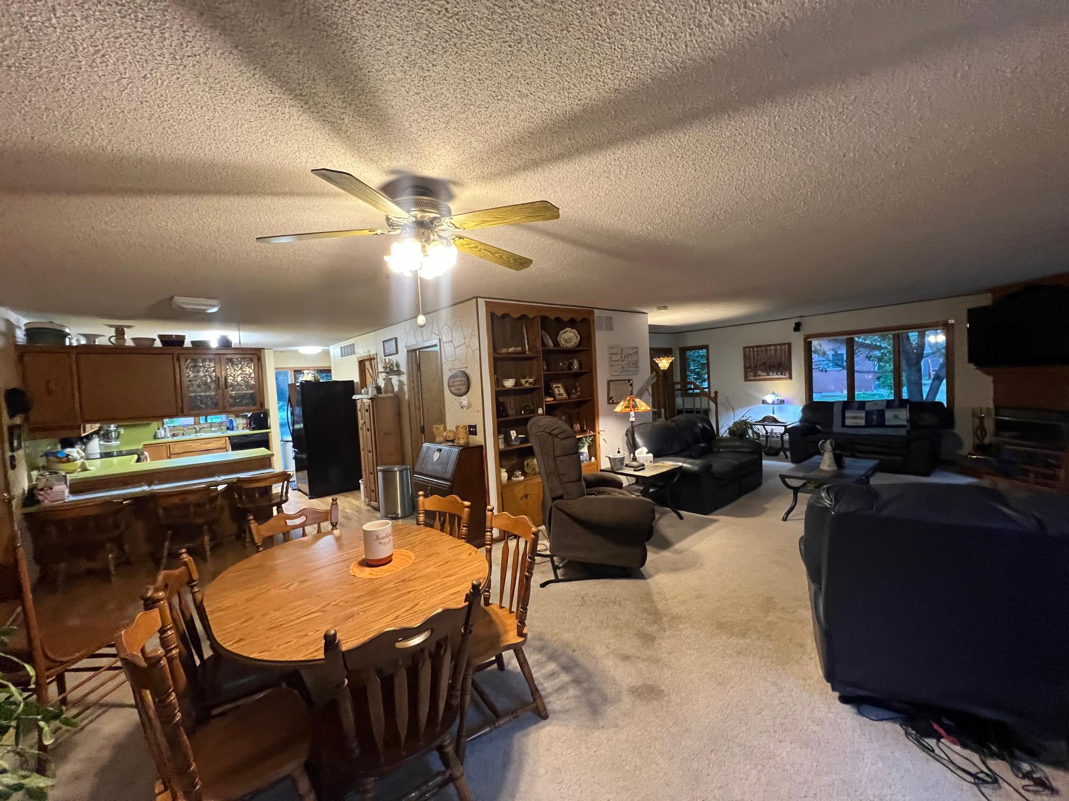 4 Lakeview Drive