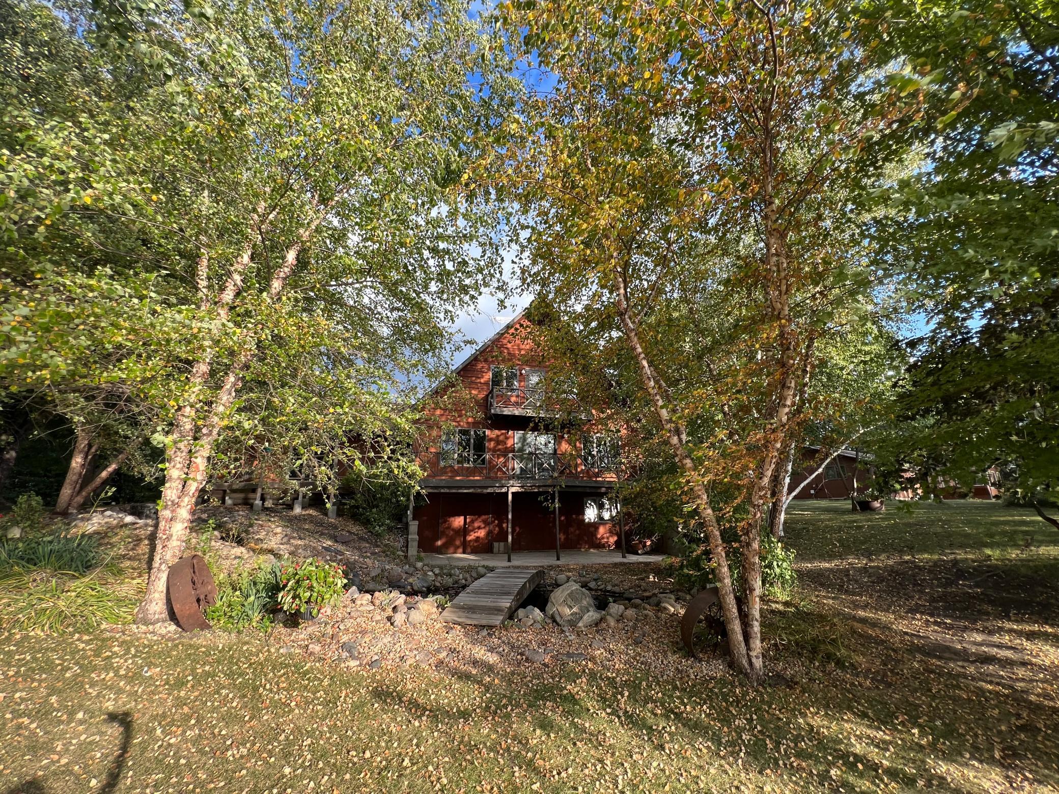 4 Lakeview Drive