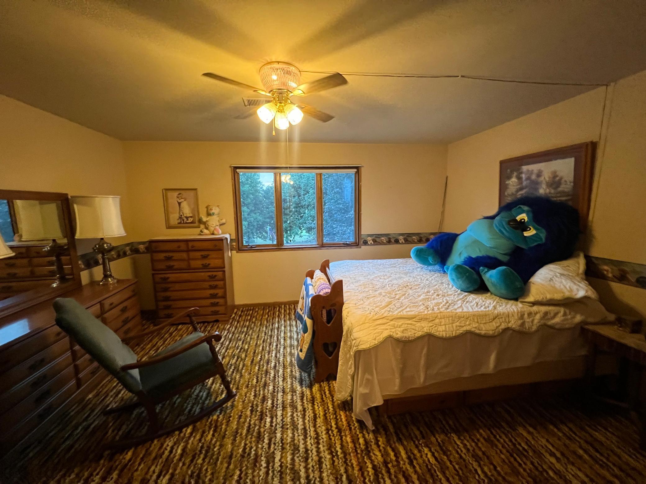 4 Lakeview Drive