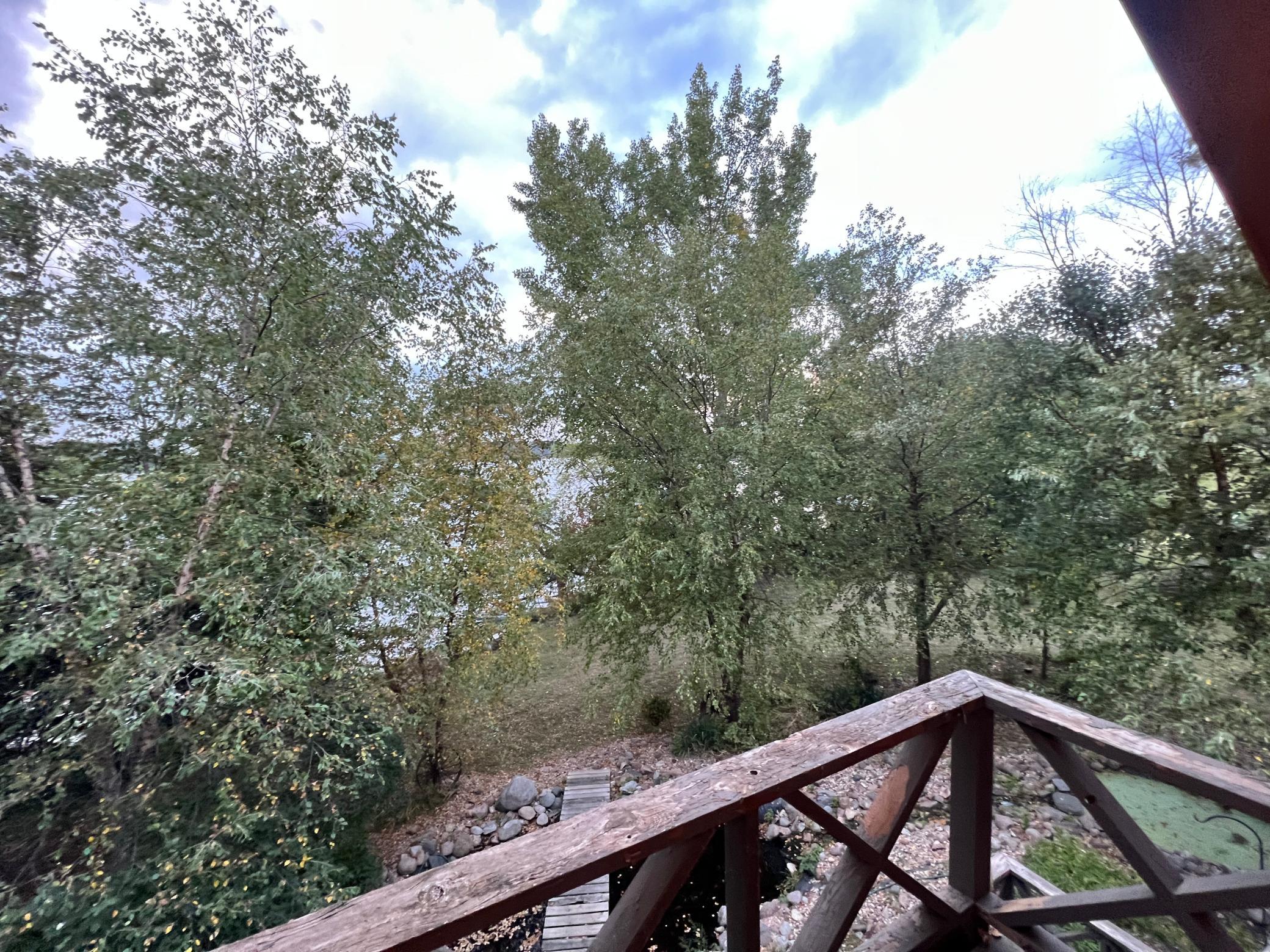 4 Lakeview Drive