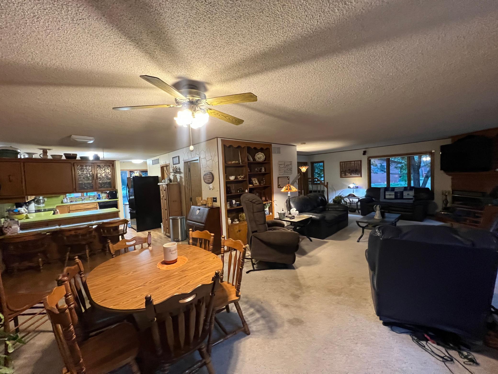 4 Lakeview Drive