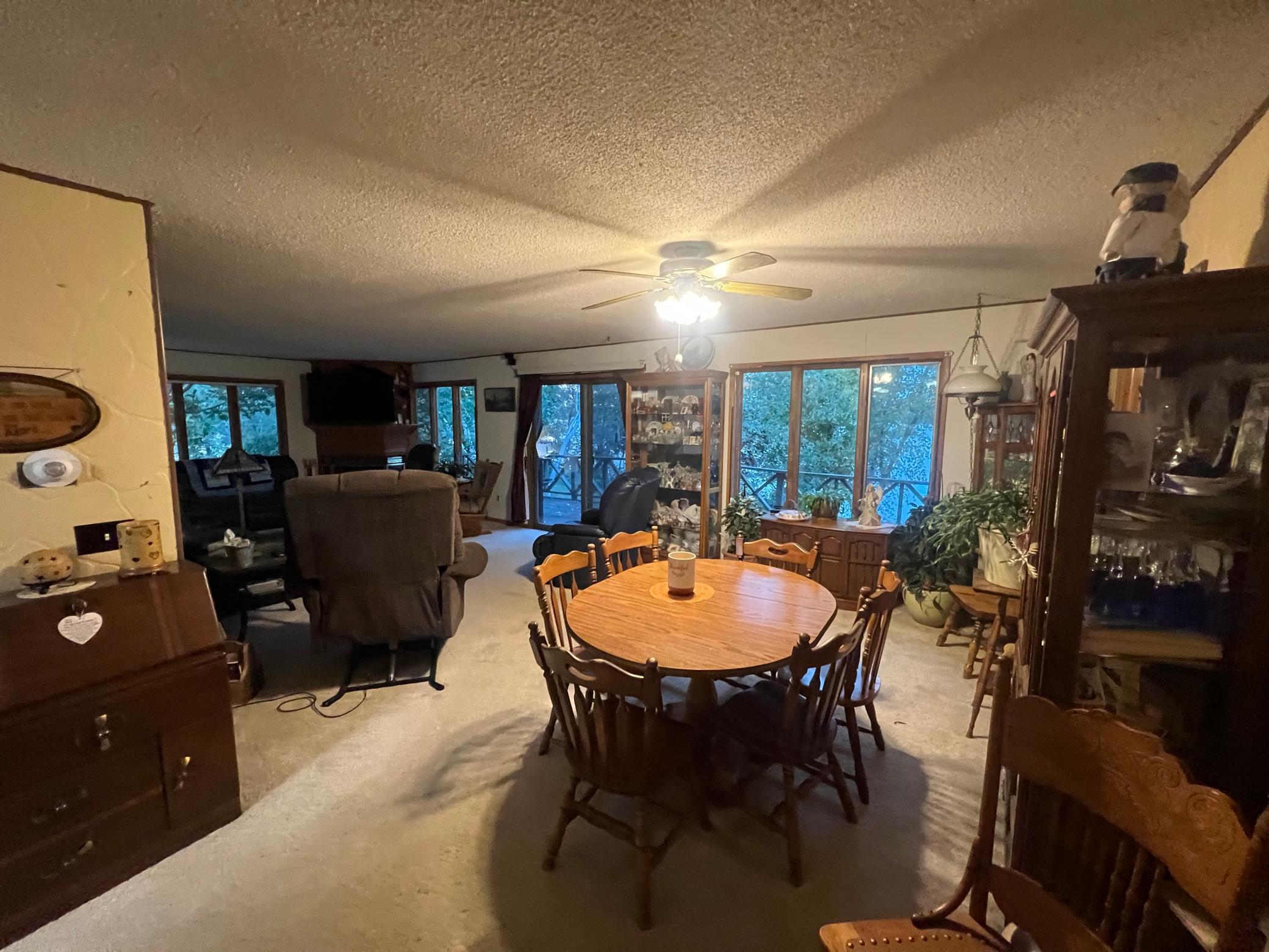4 Lakeview Drive