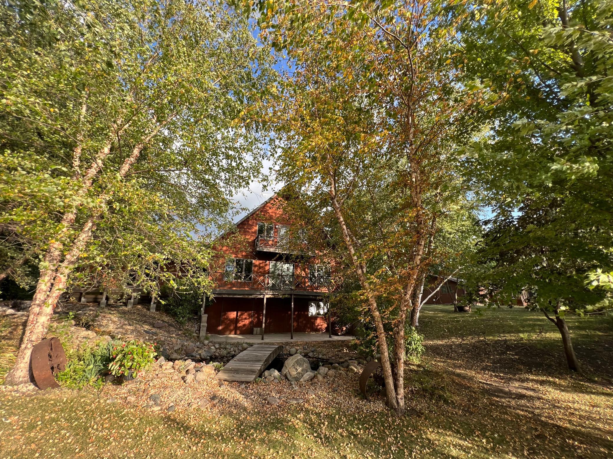 4 Lakeview Drive