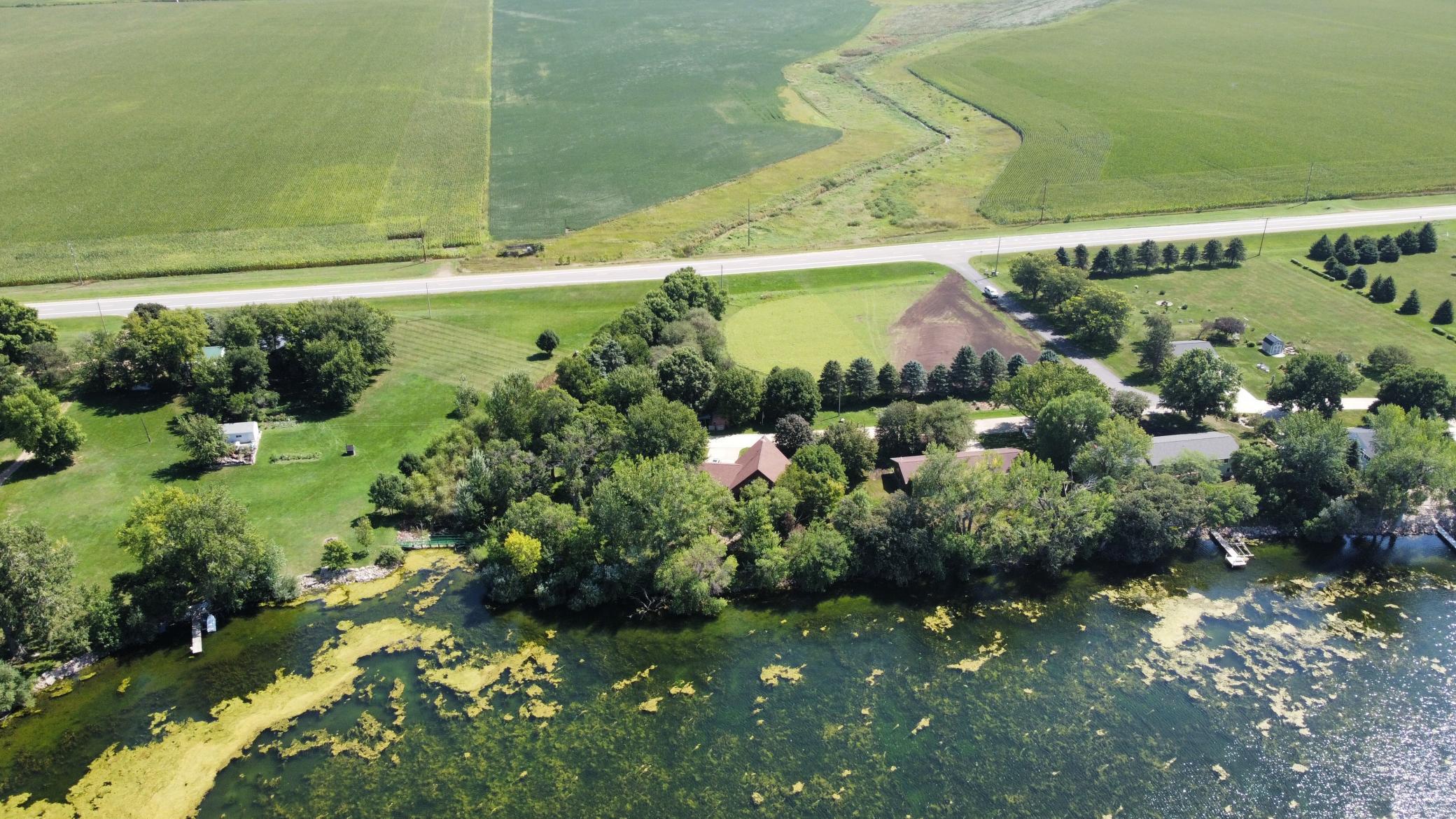 4 Lakeview Drive