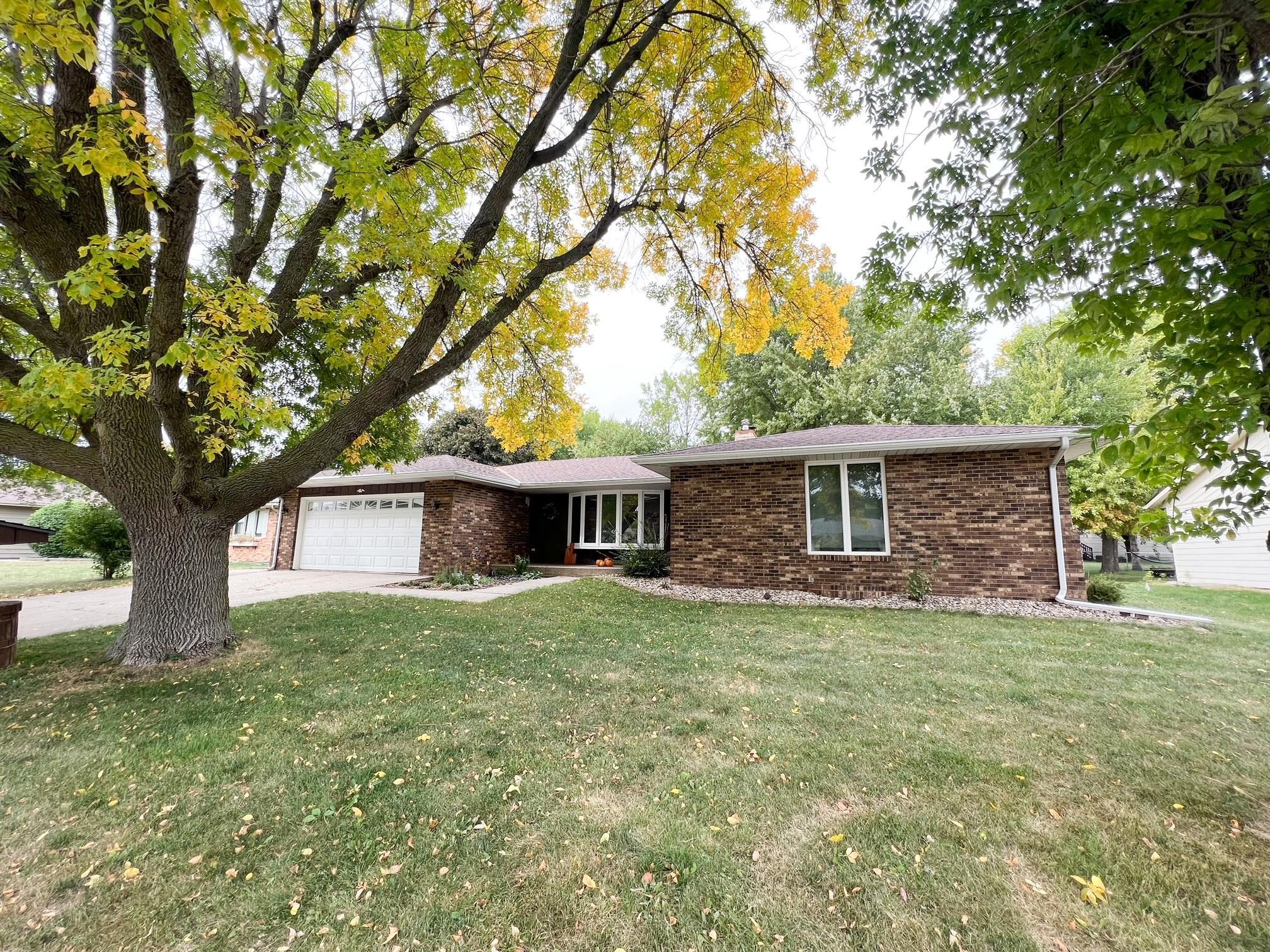 1280 Maplewood Drive