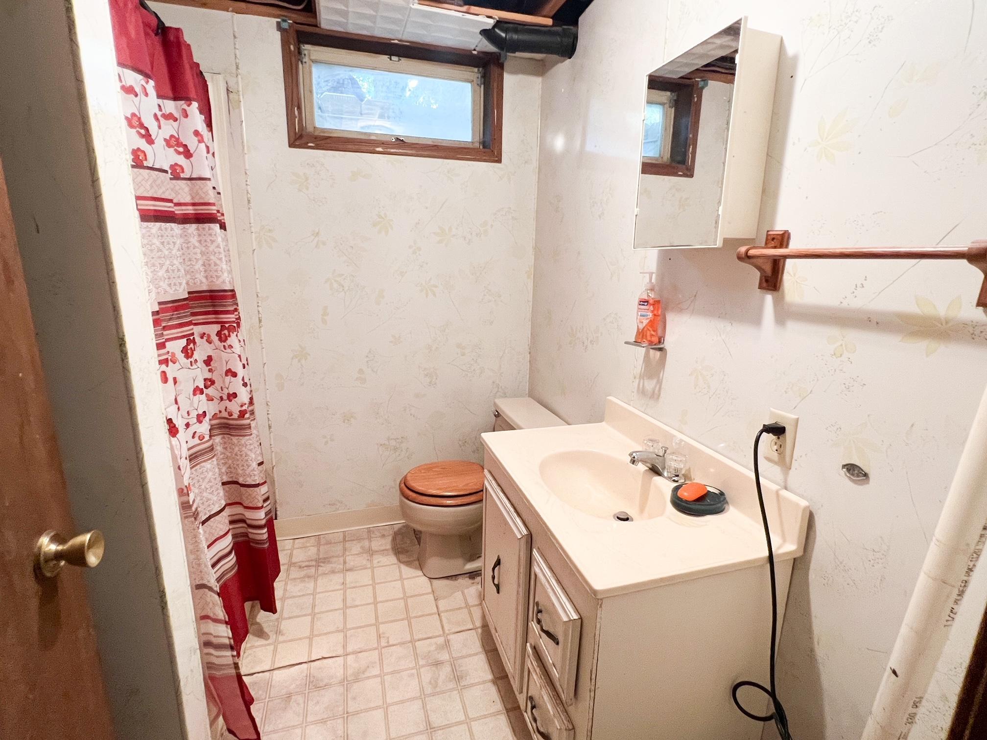 1280 Maplewood Drive