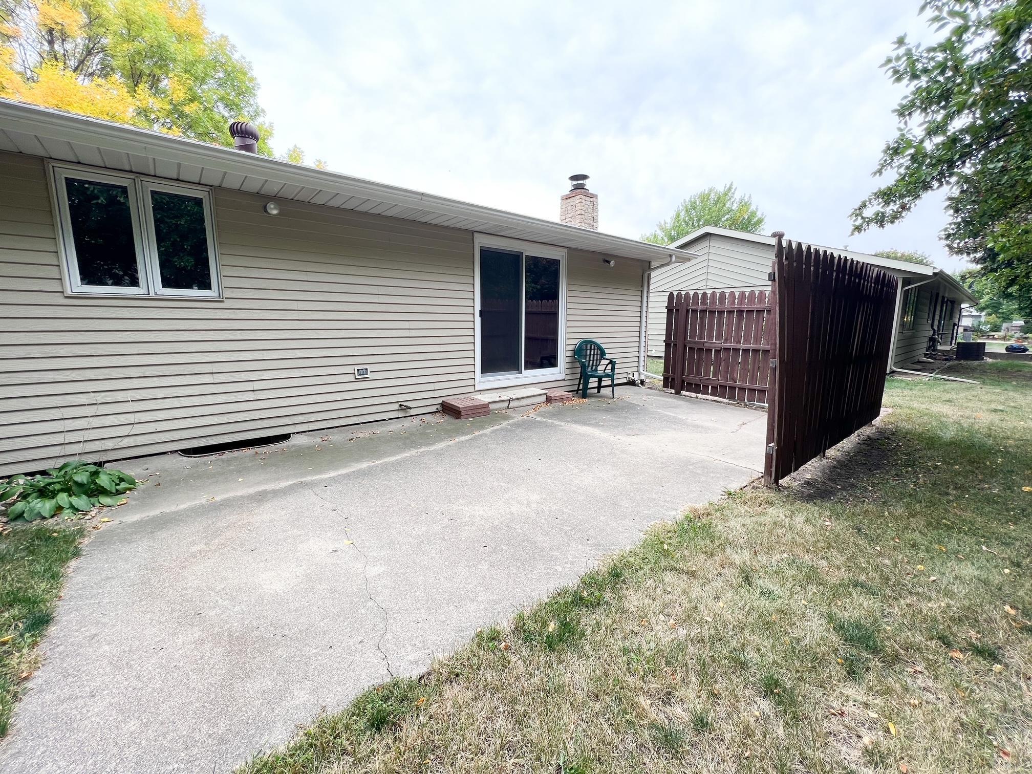 1280 Maplewood Drive