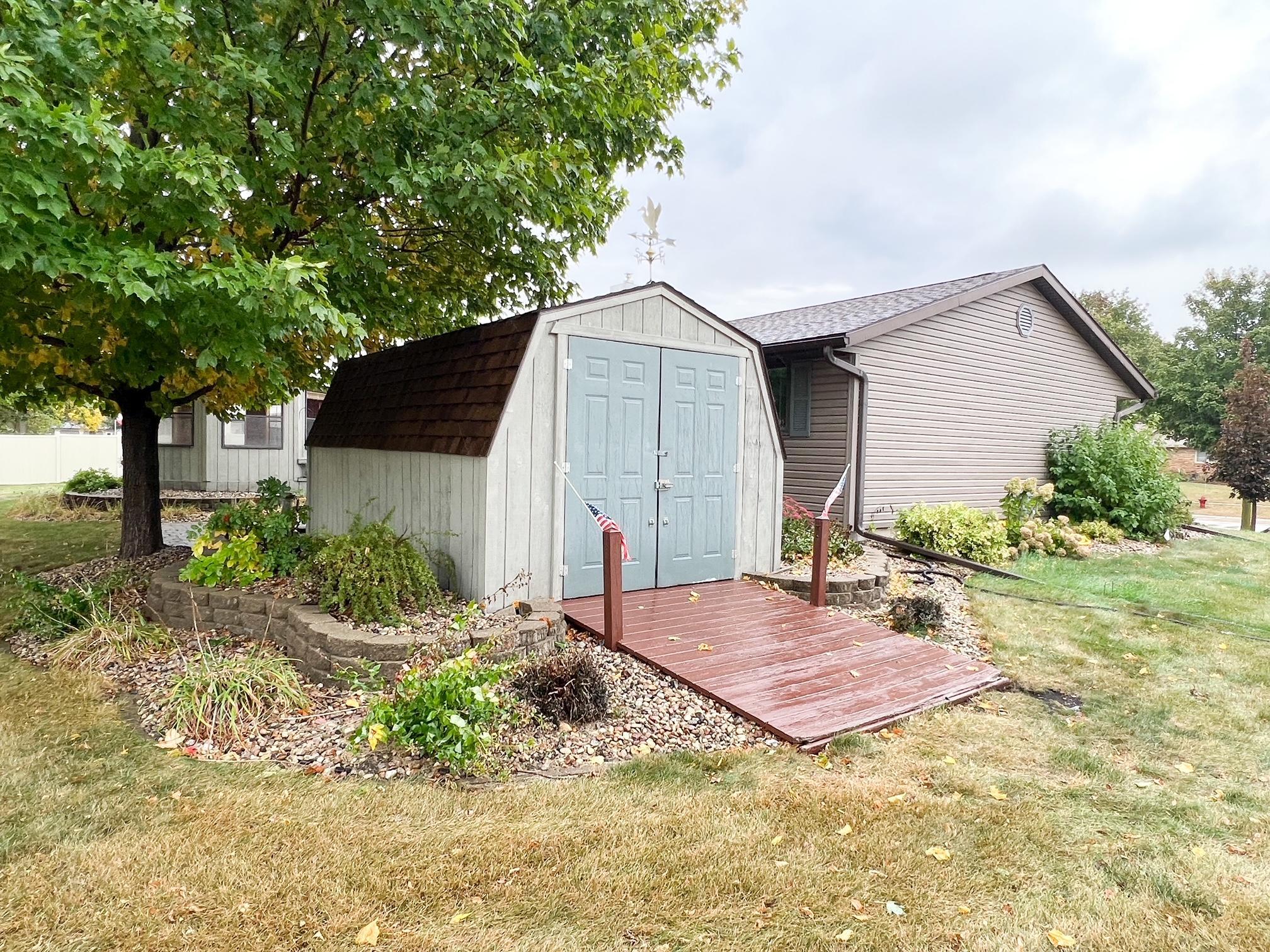 1233 Maplewood Drive