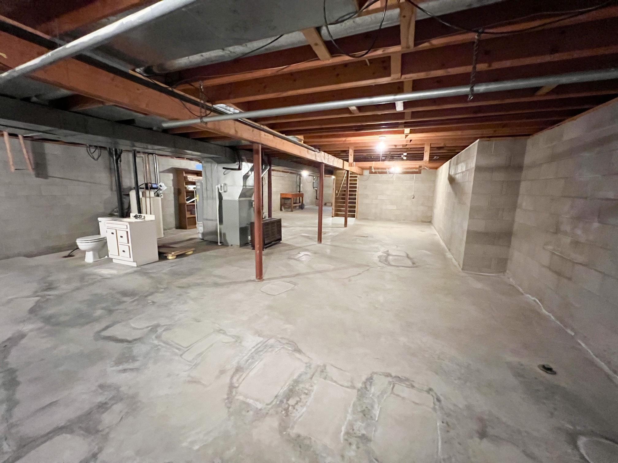 1233 Maplewood Drive