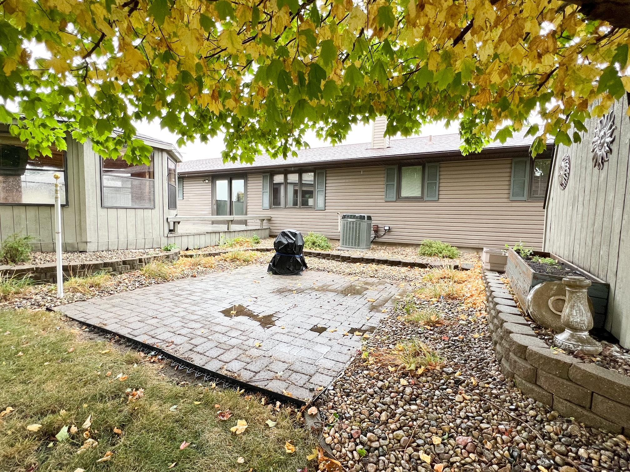 1233 Maplewood Drive