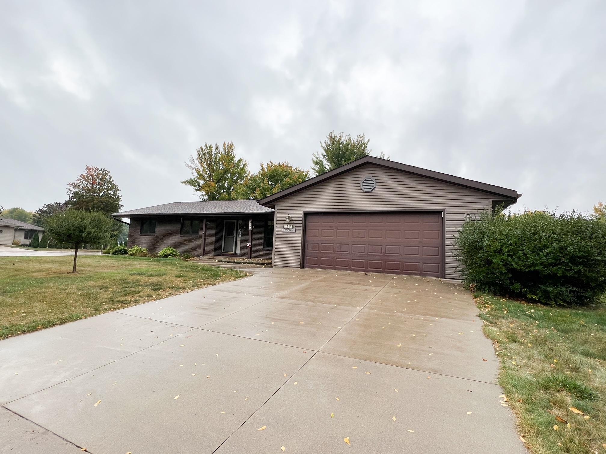 1233 Maplewood Drive
