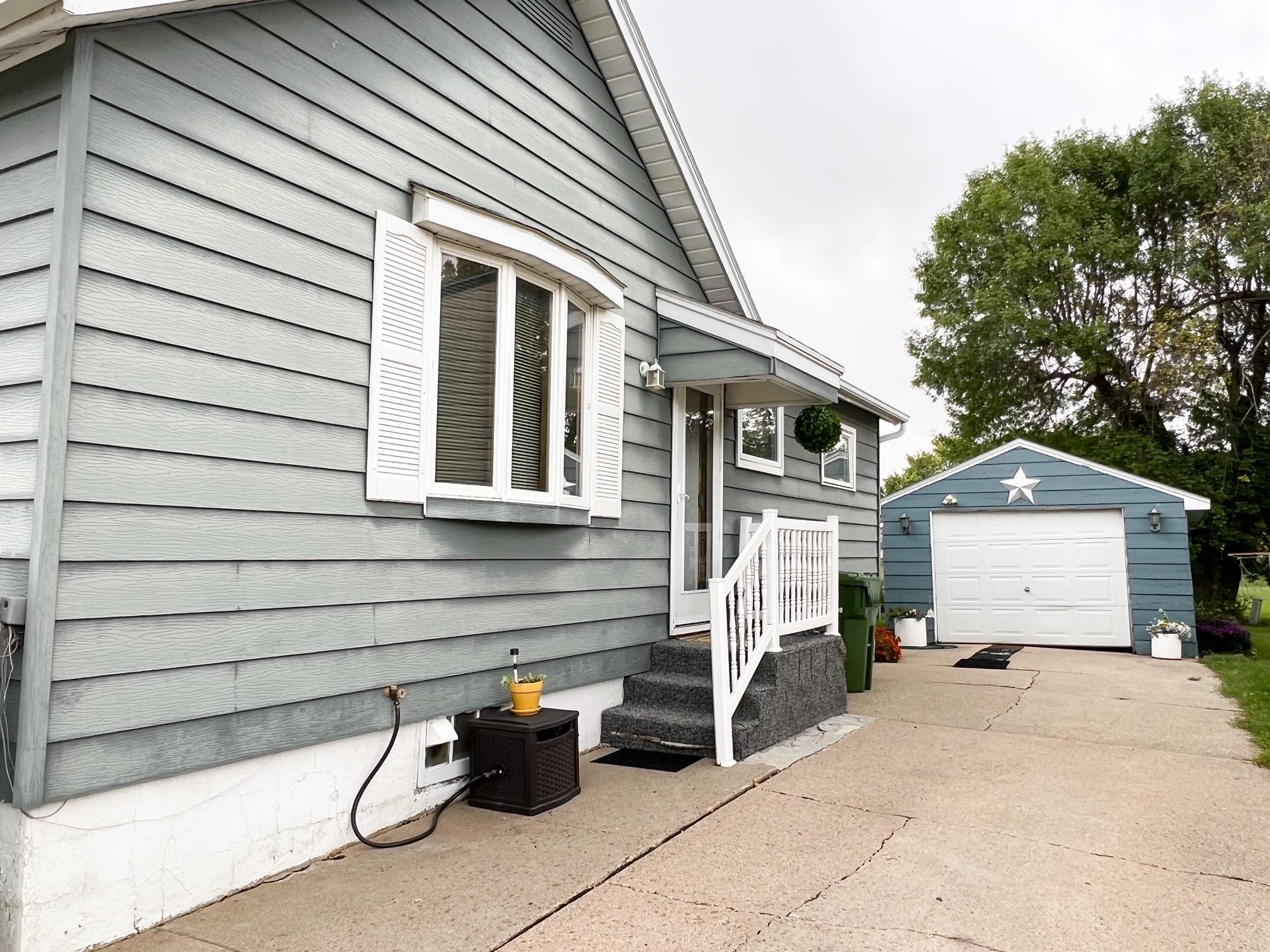 1304 Omaha Avenue