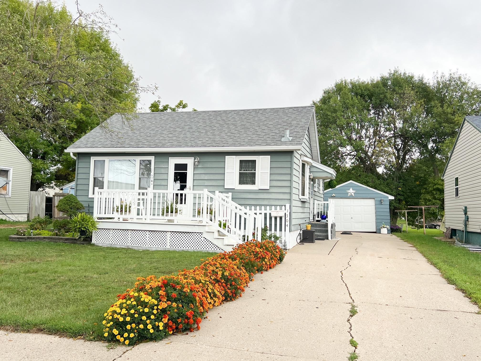 1304 Omaha Avenue